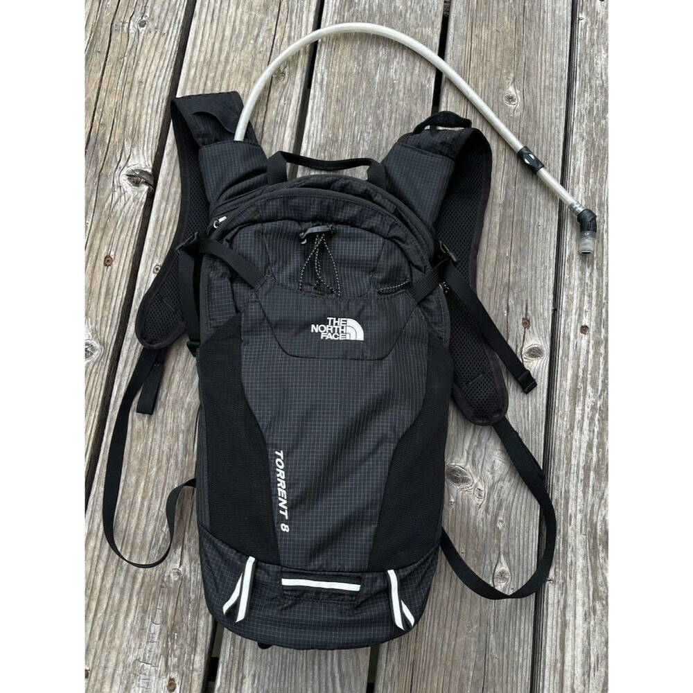 The North Face Torrent 8 Hydration Backpack w/ Bladder - Black